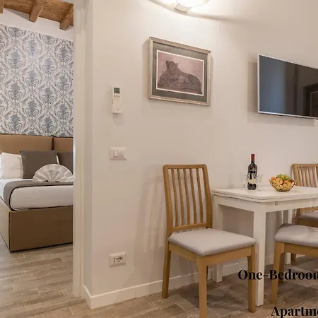 Apartment Cs Exclusive Campo De Fiori Palace